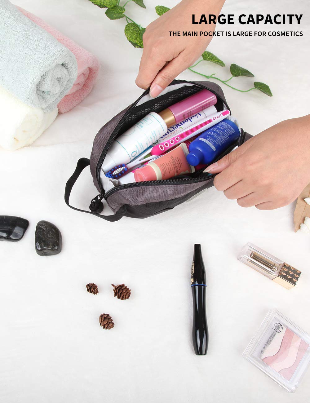 Men's Canvas Toiletry Bag with Compact Travel Design